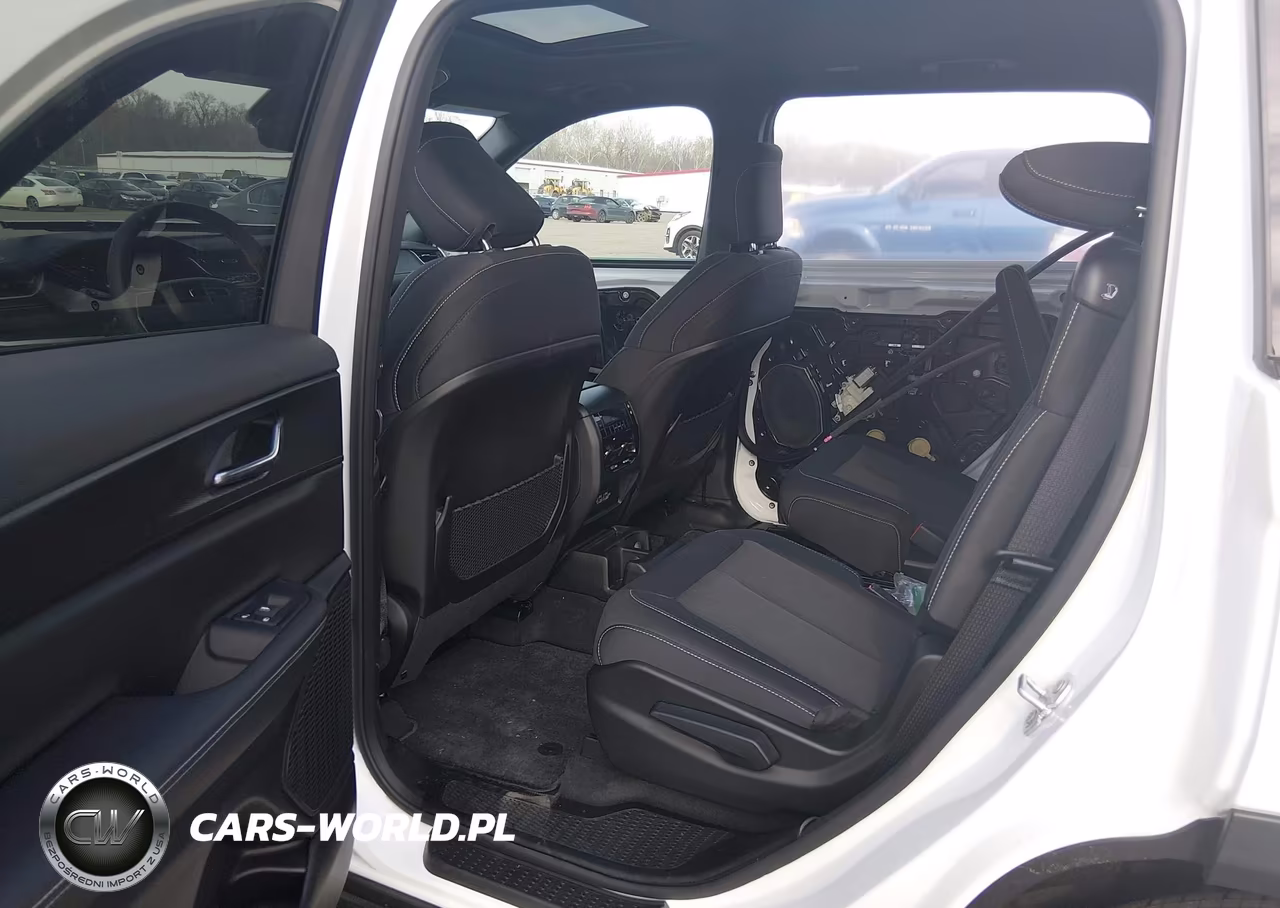 2025 Jeep Grand Cherokee L Laredo X 4X4 VIN:1C4RJKAG1S8654425 - 8