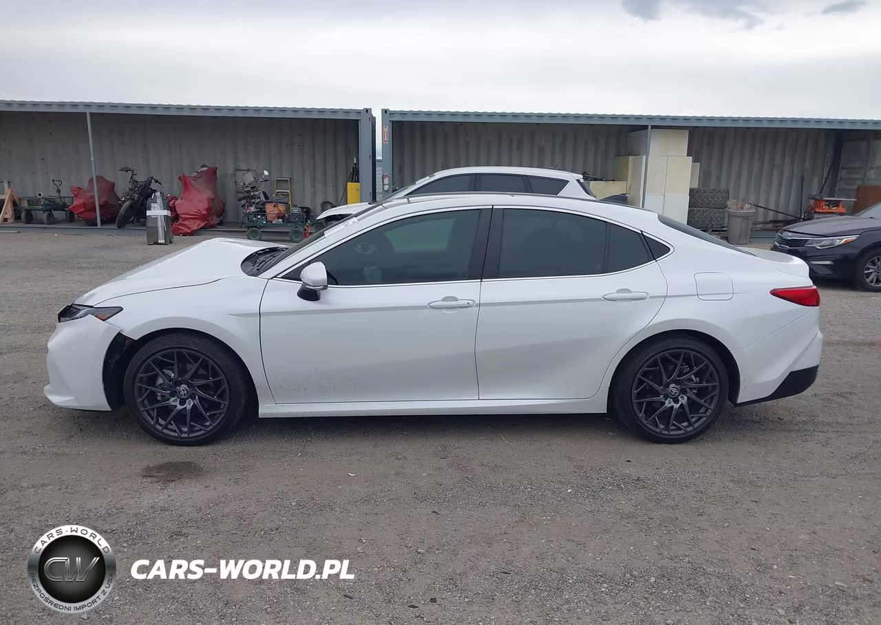 2025 Toyota Camry Xle VIN:4T1DAACK1SU066646 - 14