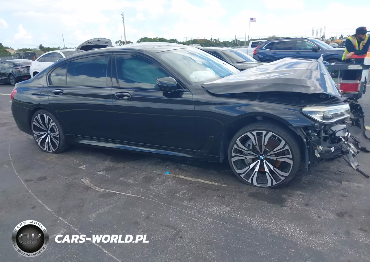 2019 BMW 750I