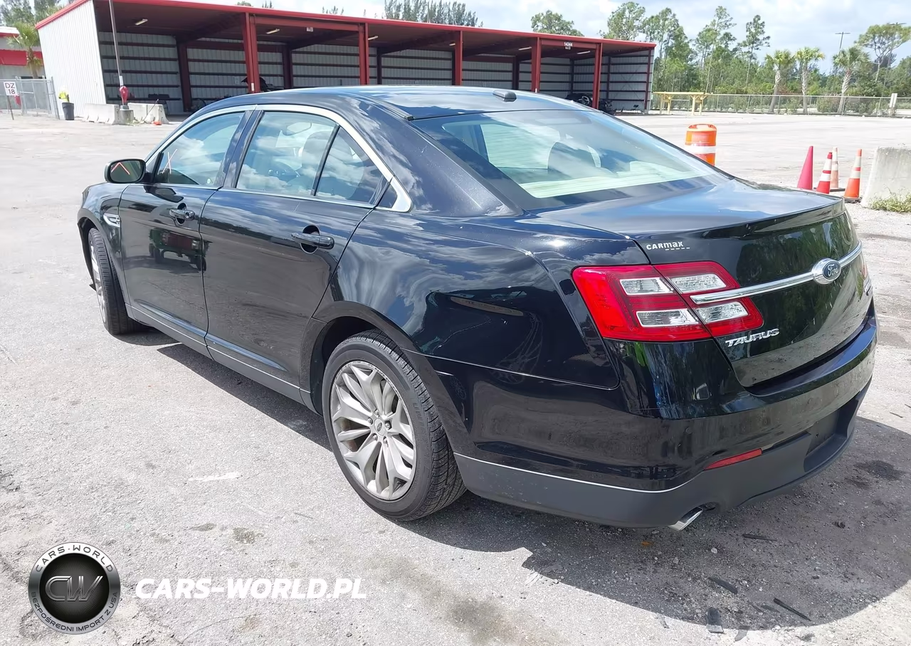 2018 Ford Taurus Limited VIN:1FAHP2F87JG128421 - 3