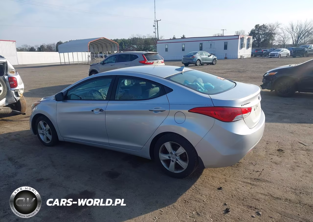 2013 Hyundai Elantra Gls-Limited VIN:KMHDH4AEXDU551638 - 3