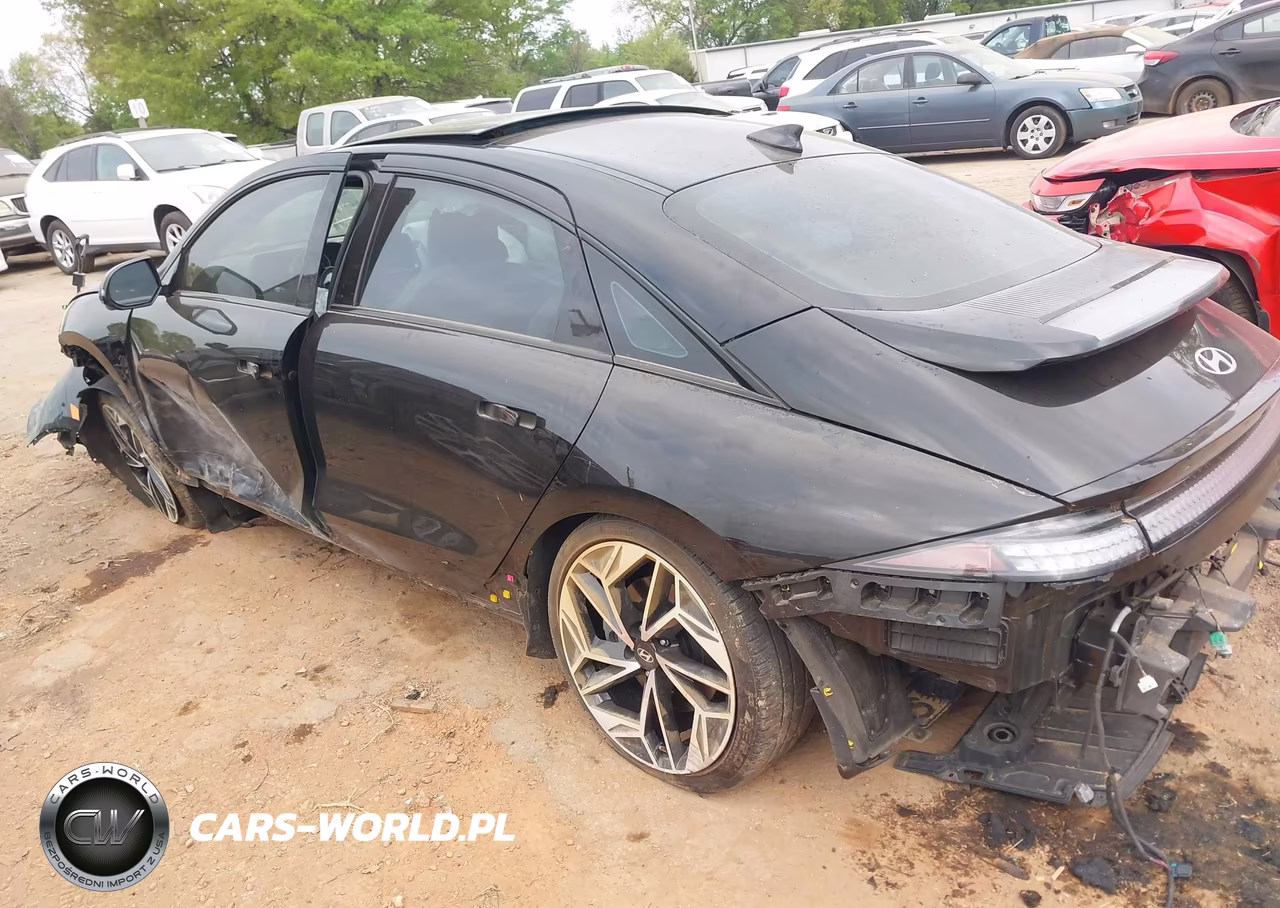 2025 Hyundai Ioniq 6 Limited VIN:KMHM54AA6SA082875 - 3