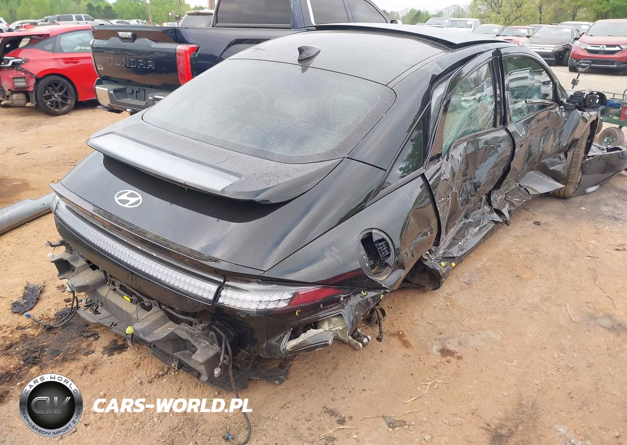 2025 Hyundai Ioniq 6 Limited VIN:KMHM54AA6SA082875 - 4