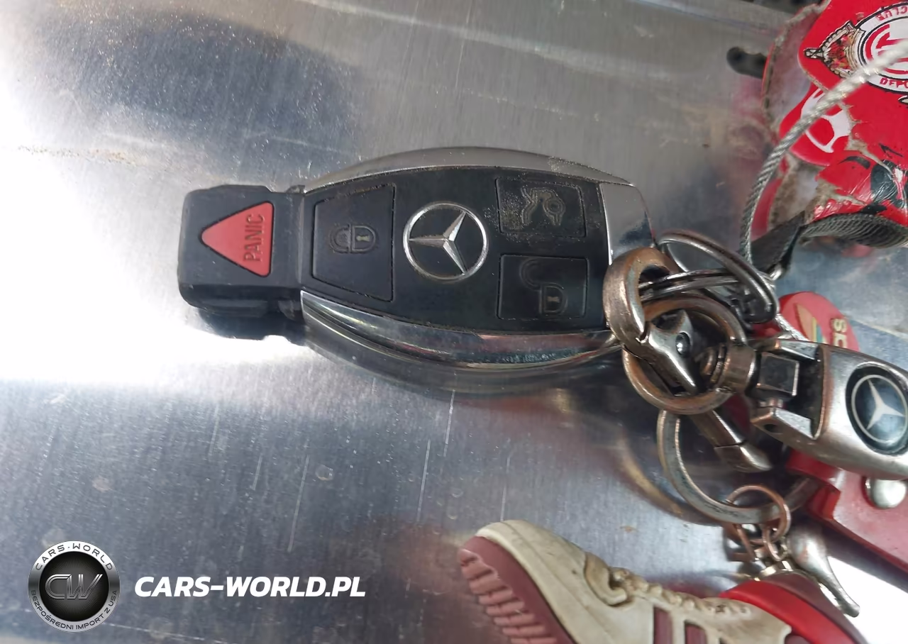 2011 Mercedes-Benz C 300 Luxury-Sport VIN:WDDGF5EB9BR140184 - 11