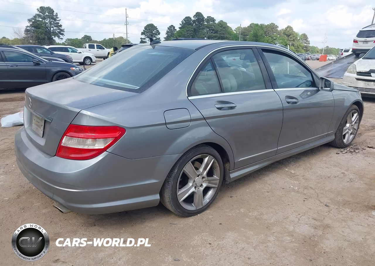 2011 Mercedes-Benz C 300 Luxury-Sport VIN:WDDGF5EB9BR140184 - 4