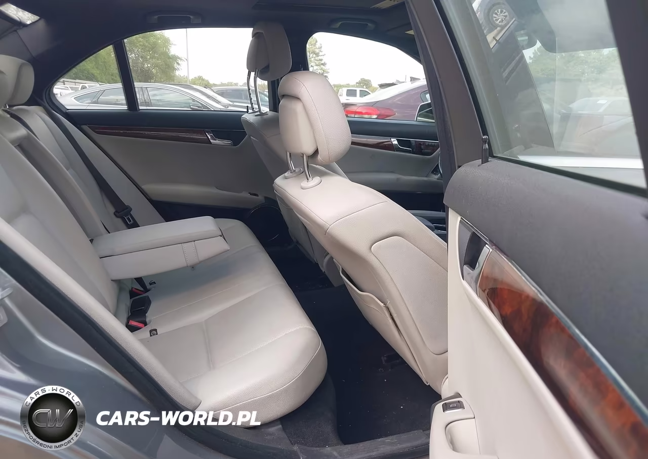 2011 Mercedes-Benz C 300 Luxury-Sport VIN:WDDGF5EB9BR140184 - 8