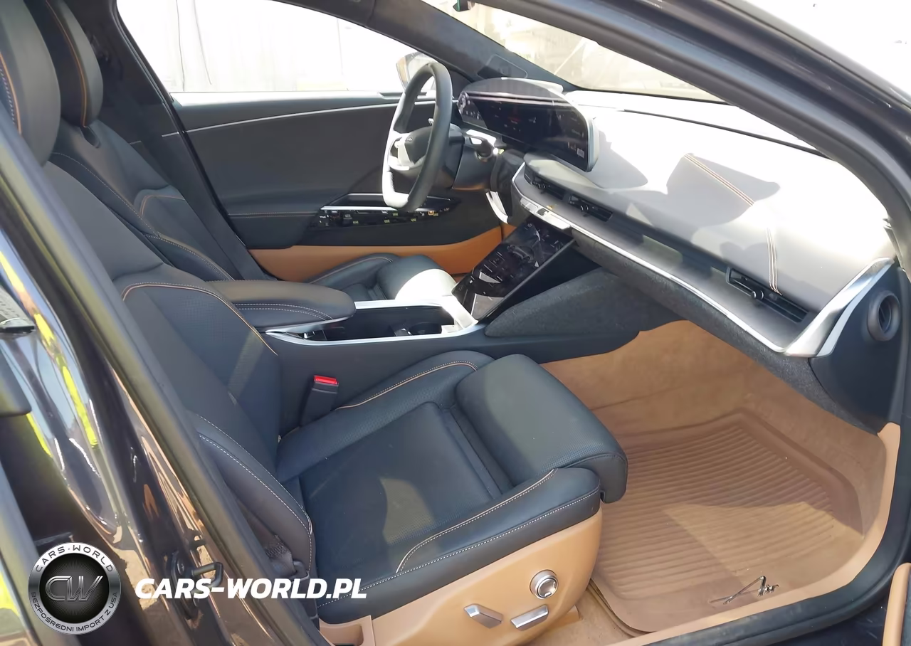 2025 Lucid Air Touring VIN:50EA1TEAXSA008166 - 5