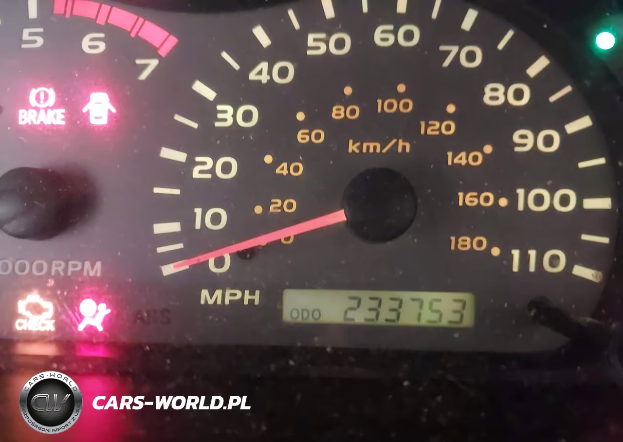 2001 Toyota Sequoia Limited V8 VIN:5TDBT48A11S006375 - 16