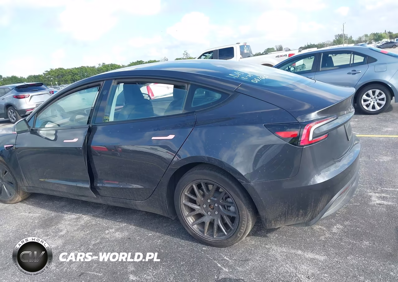 2025 Tesla Model 3 VIN:5YJ3E1EA7SF067625 - 14
