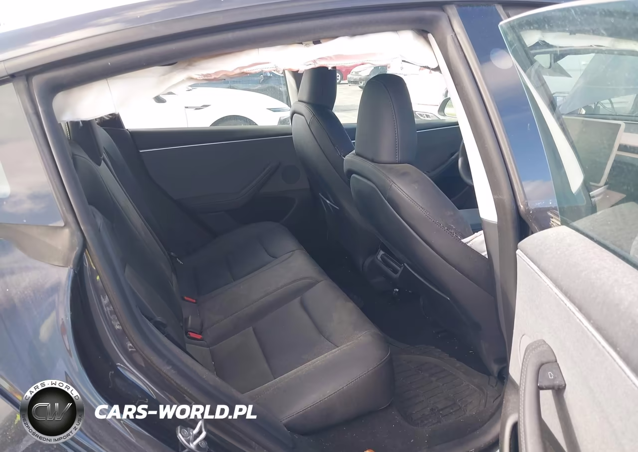 2025 Tesla Model 3 VIN:5YJ3E1EA7SF067625 - 8