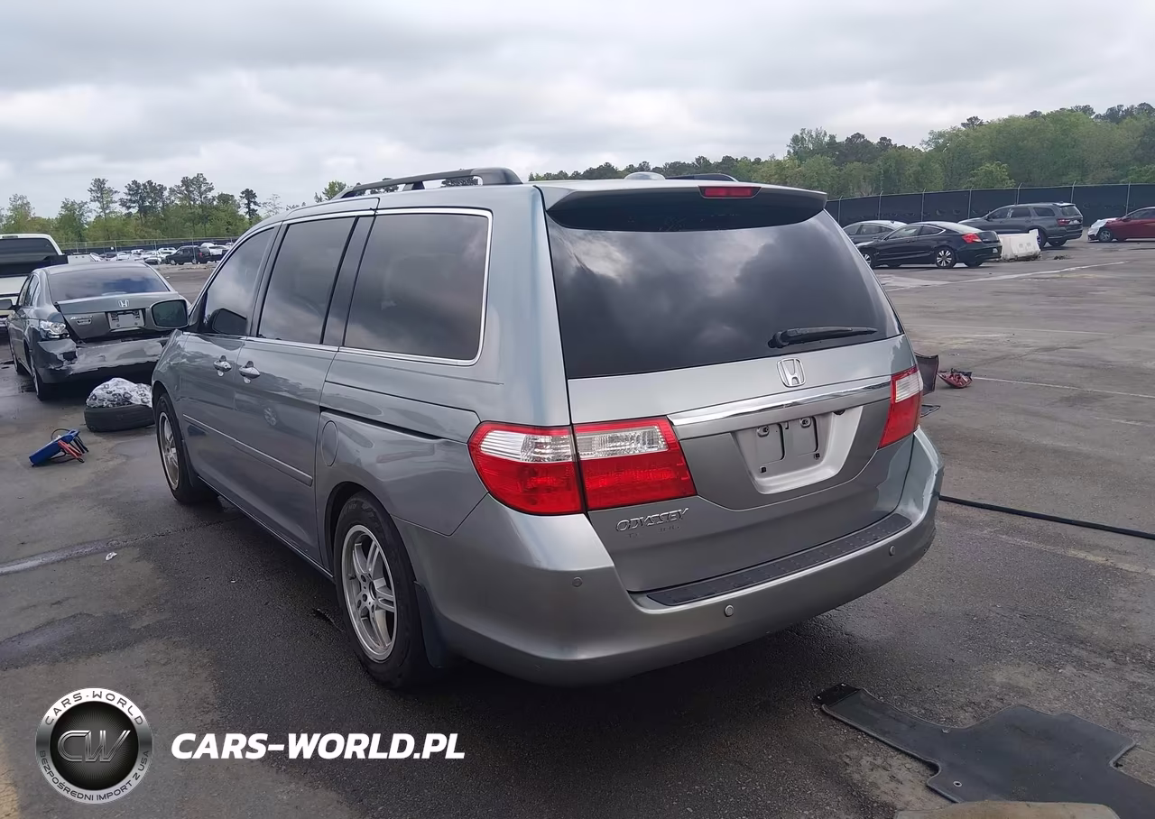 2006 Honda Odyssey Touring VIN:5FNRL38886B103171 - 3