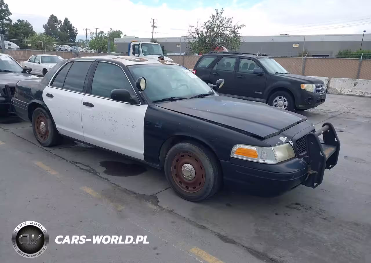 2004 Ford Crown Victoria Police