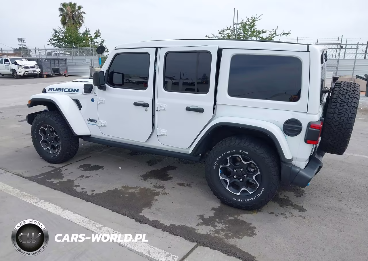2023 Jeep Wrangler 4Xe Rubicon 4X4 VIN:1C4JJXR68PW526806 - 3