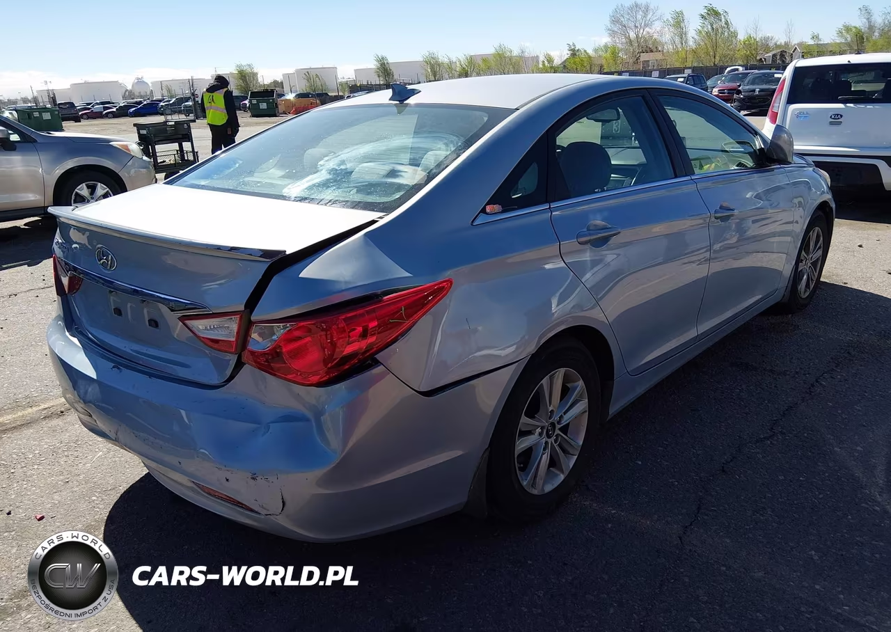 2013 Hyundai Sonata Gls VIN:5NPEB4AC6DH532748 - 4