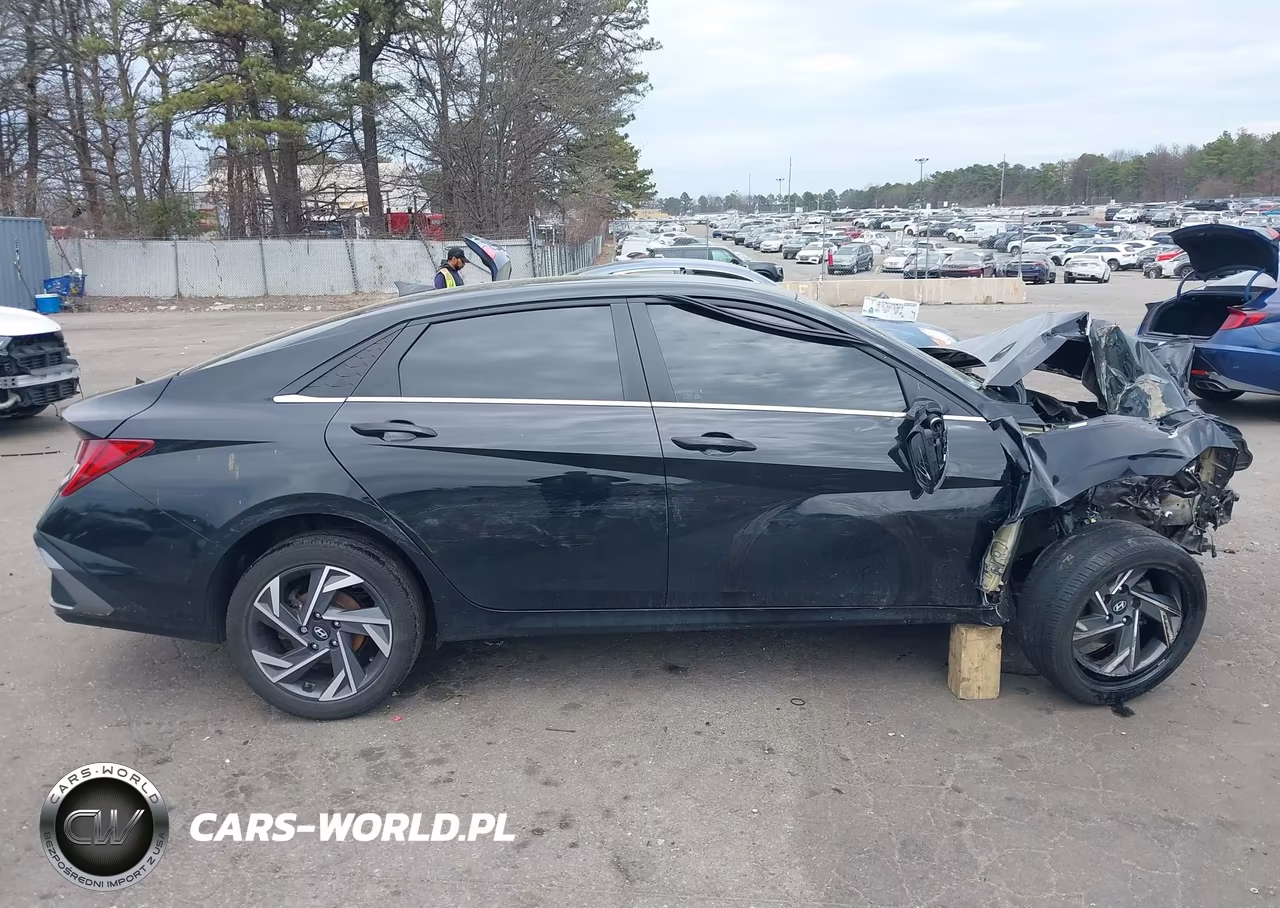 2024 Hyundai Elantra Limited VIN:KMHLP4DGXRU739675 - 14