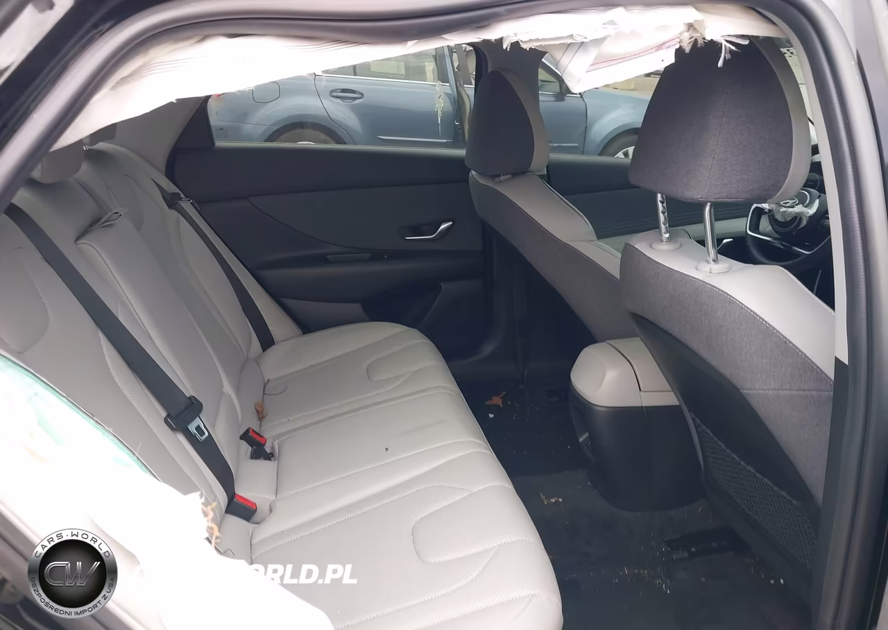 2024 Hyundai Elantra Limited VIN:KMHLP4DGXRU739675 - 8