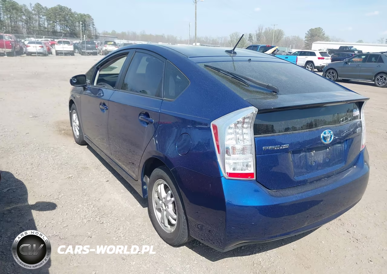 2011 Toyota Prius Three VIN:JTDKN3DU4B0322734 - 3