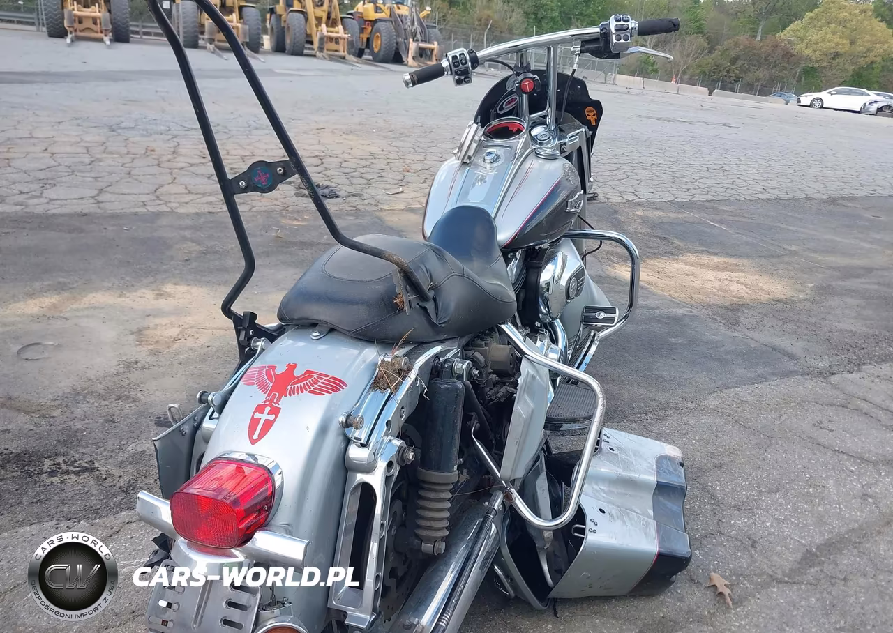 2015 Harley-Davidson Flhr Road King VIN:1HD1FBM10FB600093 - 4