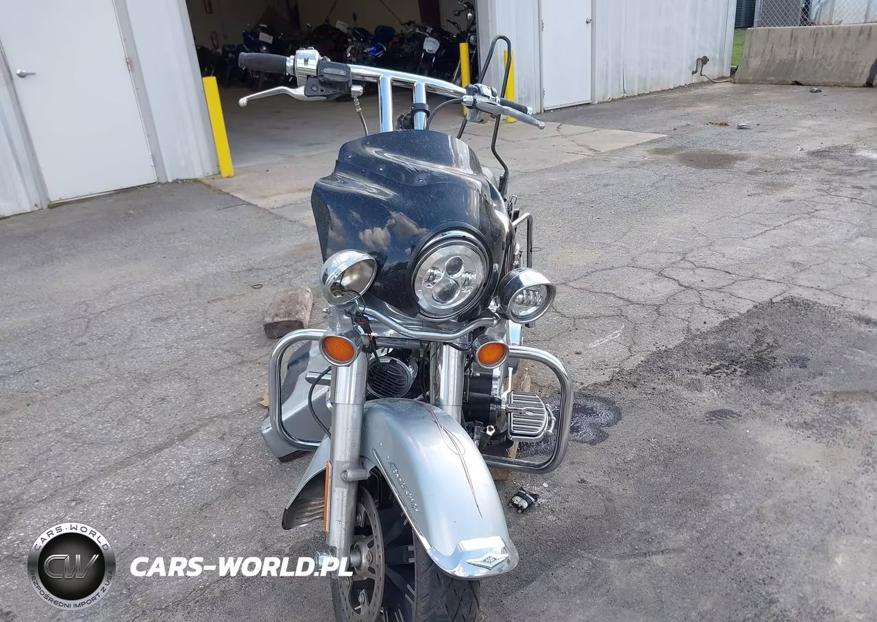 2015 Harley-Davidson Flhr Road King VIN:1HD1FBM10FB600093 - 5