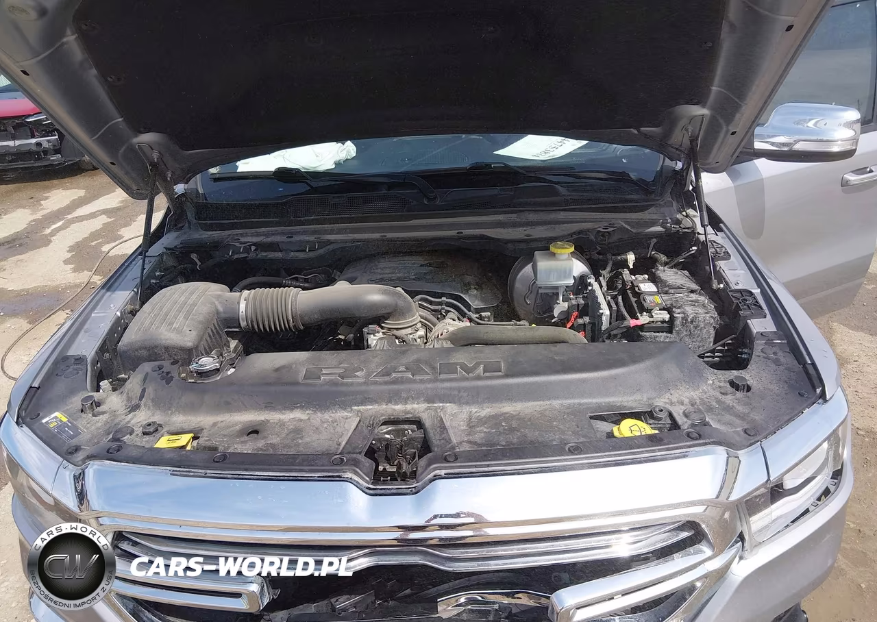 2020 Ram 1500 Laramie 4X4 5'7 Box VIN:1C6SRFJT2LN244032 - 10