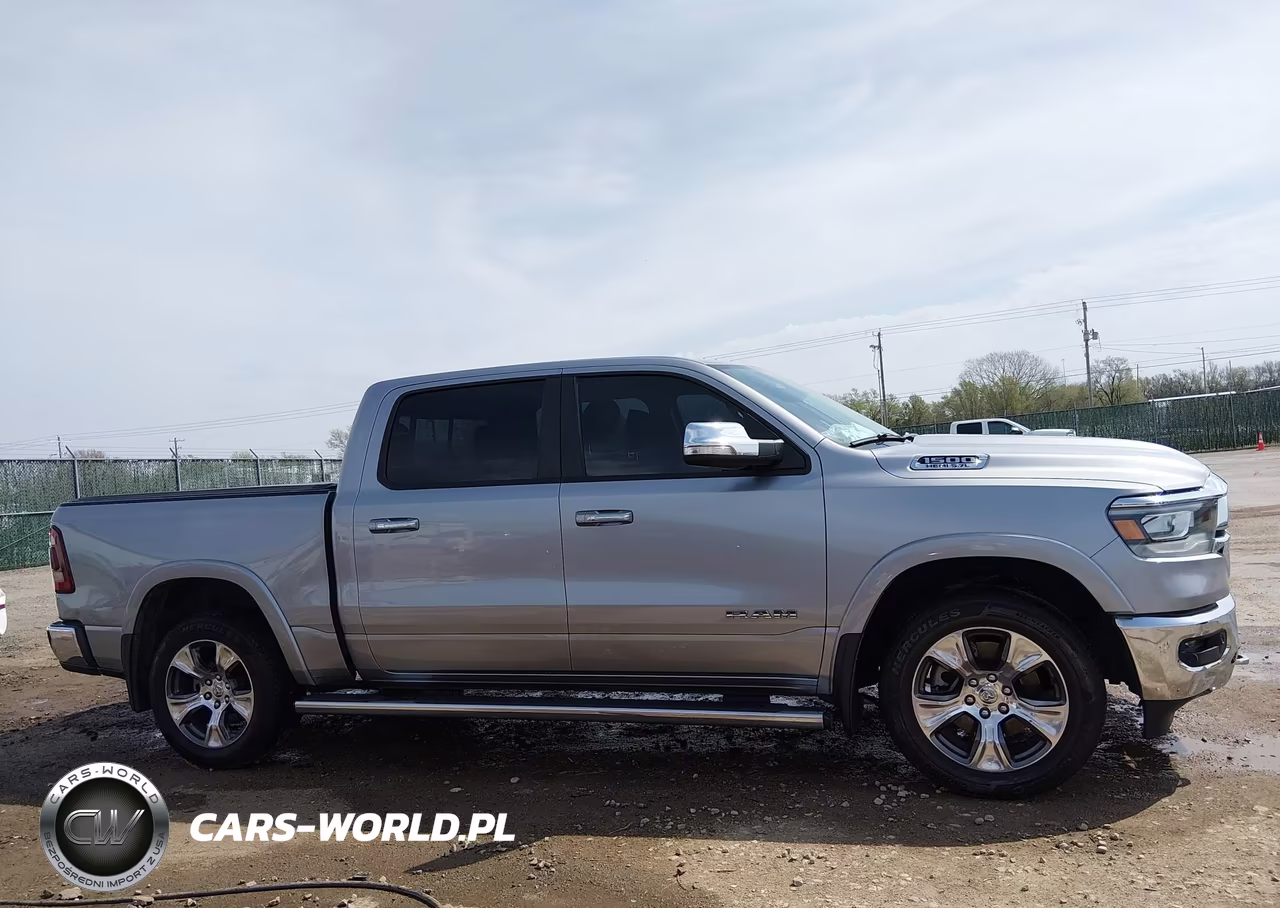 2020 Ram 1500 Laramie 4X4 5'7 Box VIN:1C6SRFJT2LN244032 - 13