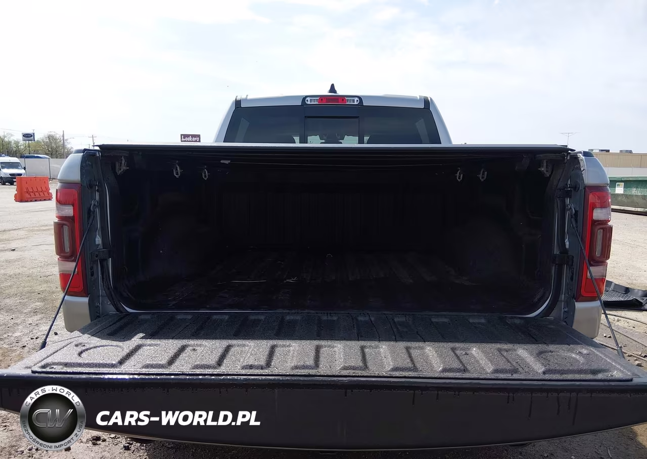 2020 Ram 1500 Laramie 4X4 5'7 Box VIN:1C6SRFJT2LN244032 - 16
