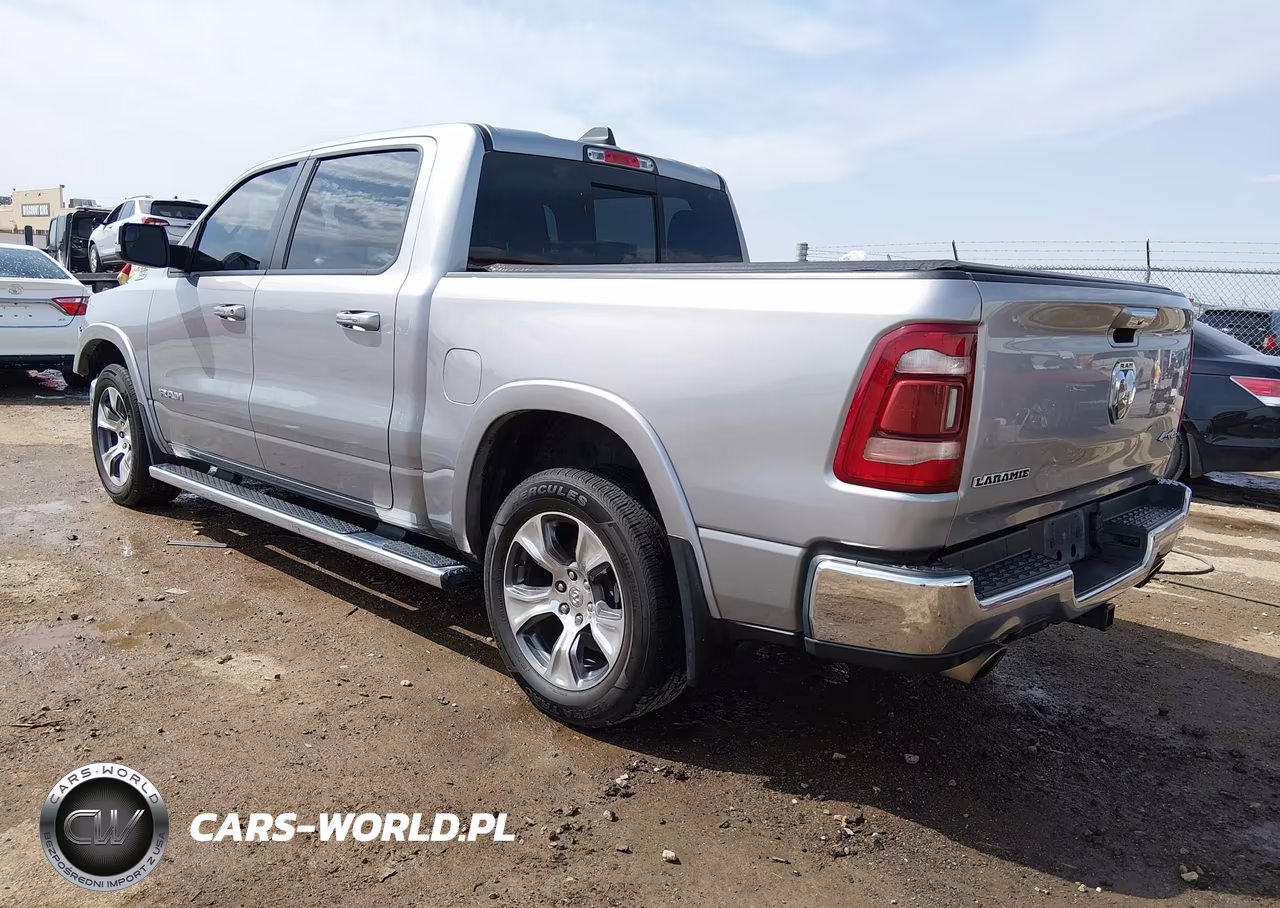 2020 Ram 1500 Laramie 4X4 5'7 Box VIN:1C6SRFJT2LN244032 - 3