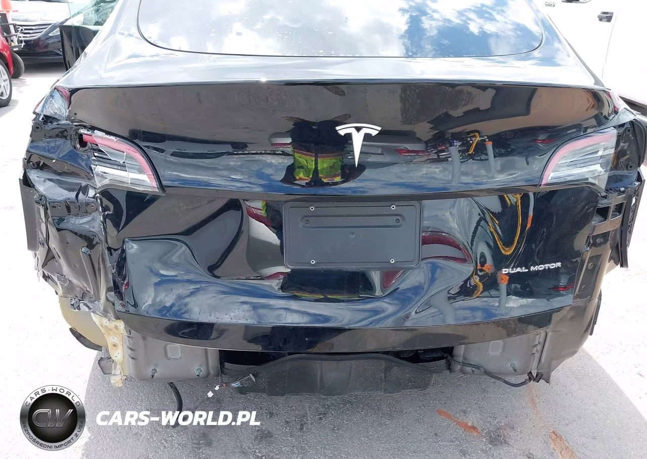 2023 Tesla Model Y VIN:7SAYGAEE4PF646522 - 6