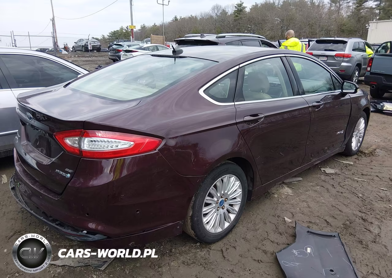 2013 Ford Fusion Hybrid Se VIN:3FA6P0LU1DR251738 - 4