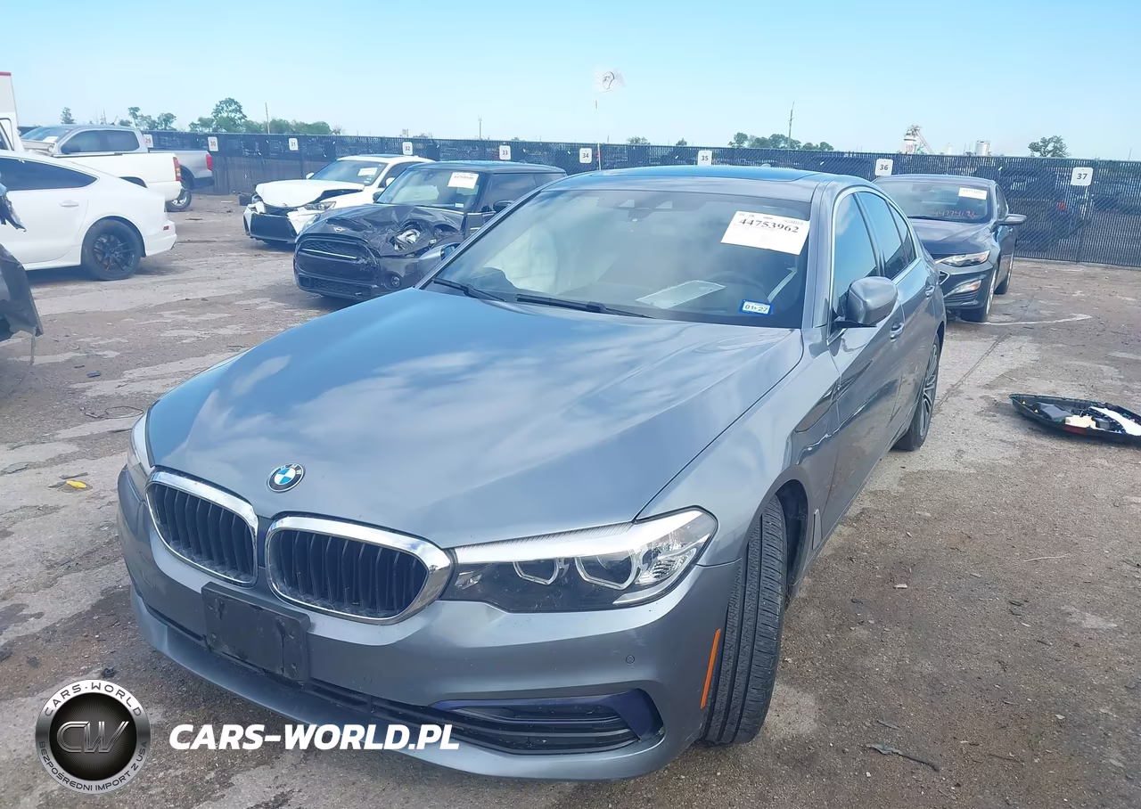 2019 BMW 530I xDrive VIN:WBAJA7C53KWW11574 - 2