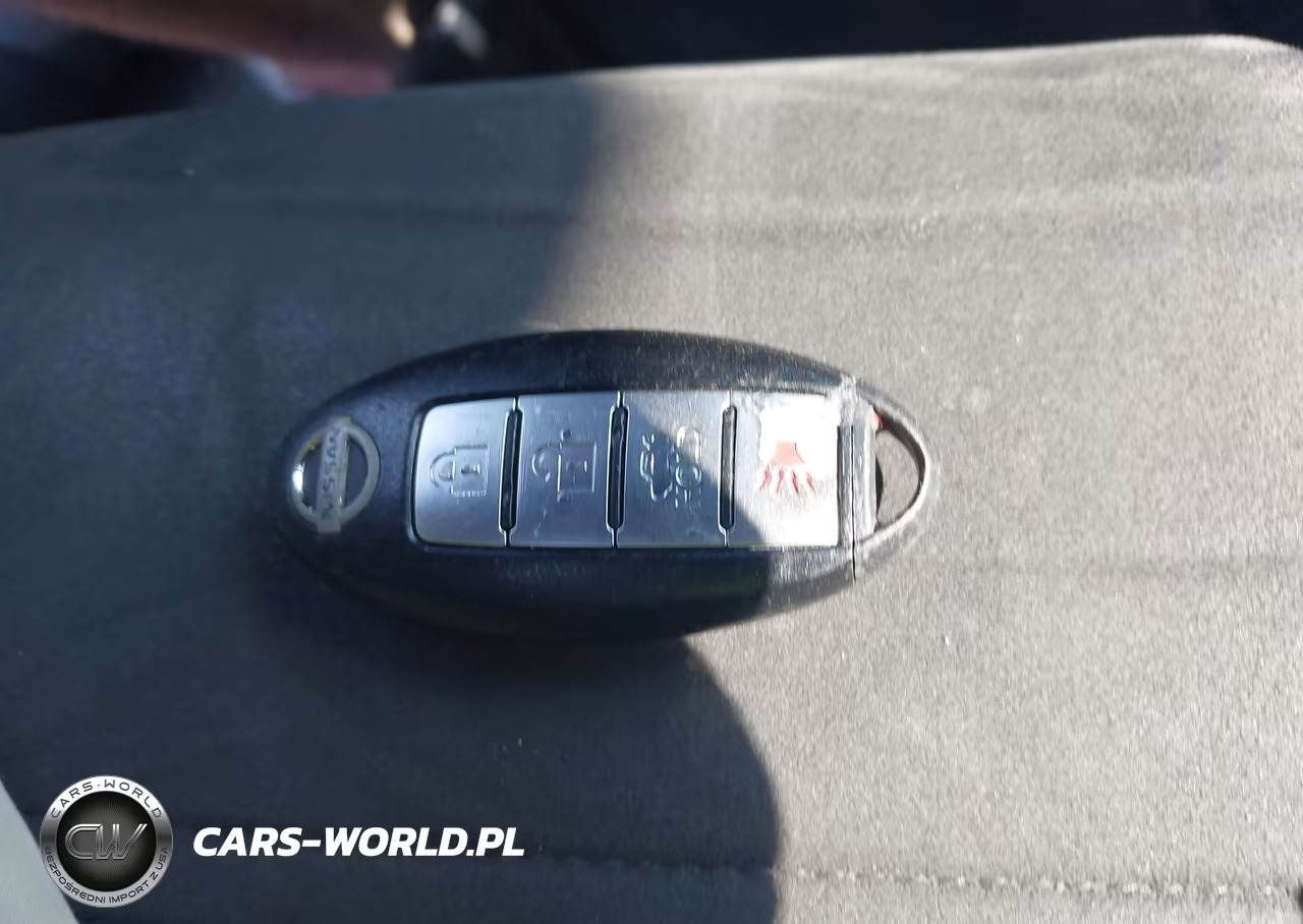 2017 Nissan Sentra Nismo VIN:3N1CB7AP6HY370921 - 11