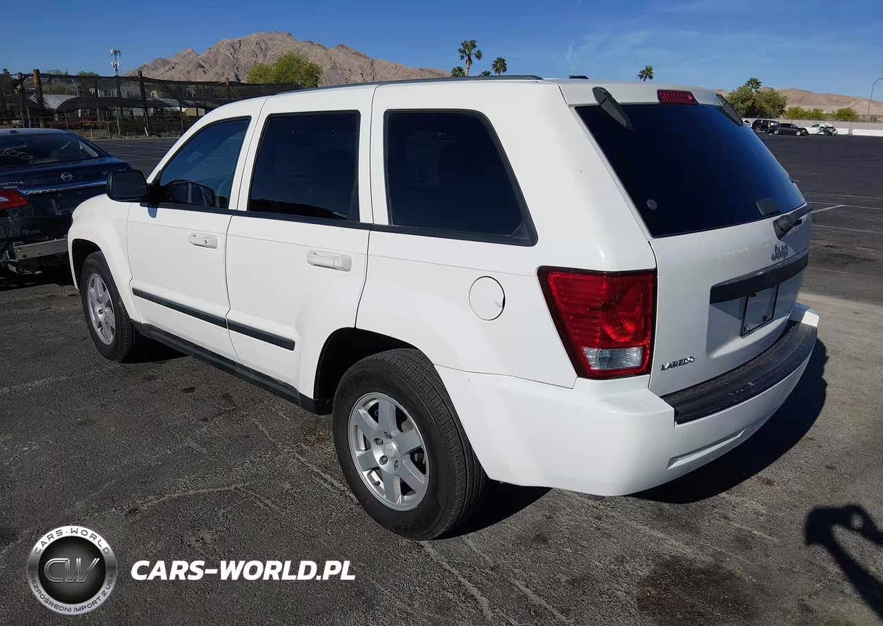 2008 Jeep Grand Cherokee Laredo VIN:1J8GS48K58C175224 - 3