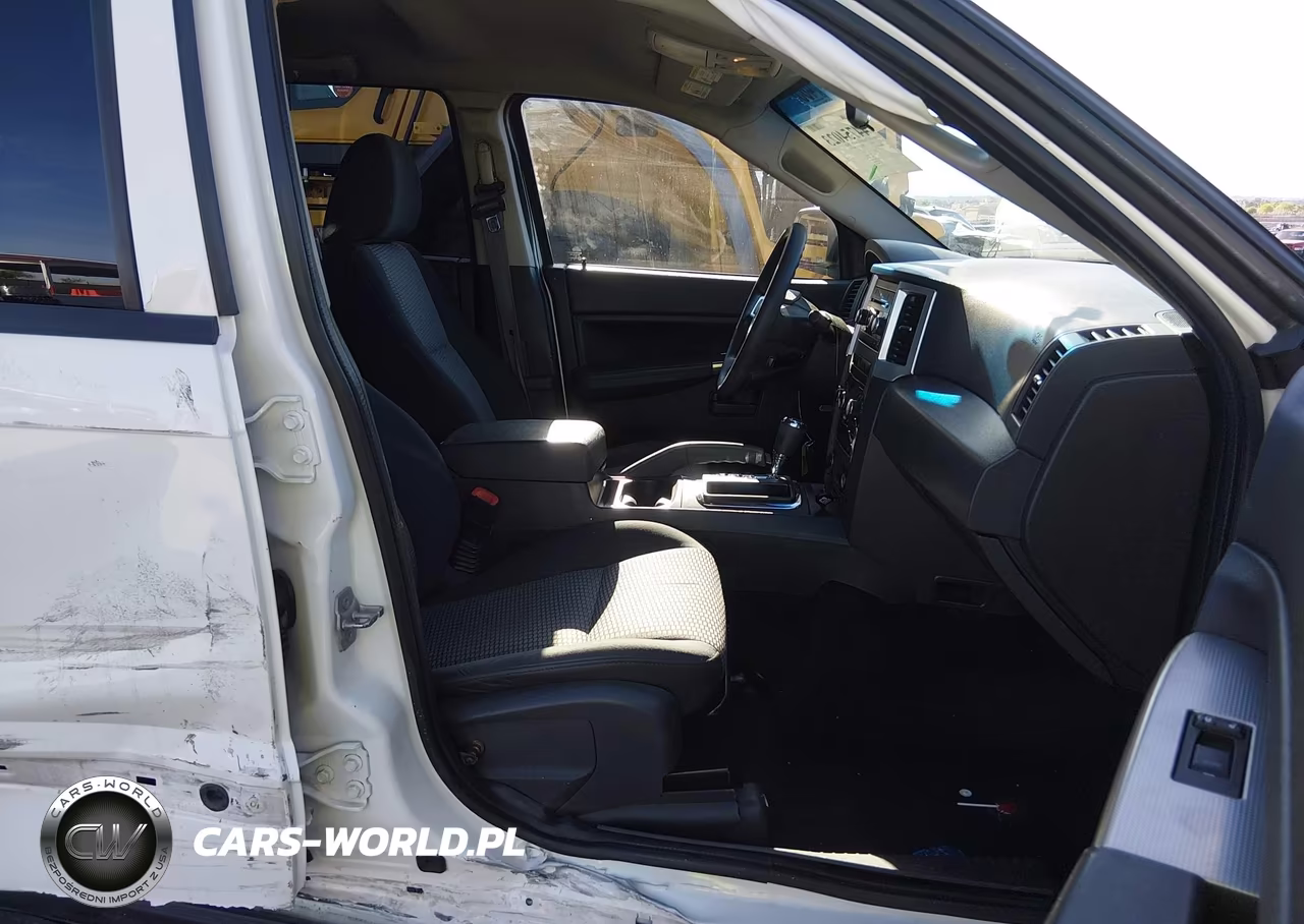 2008 Jeep Grand Cherokee Laredo VIN:1J8GS48K58C175224 - 5