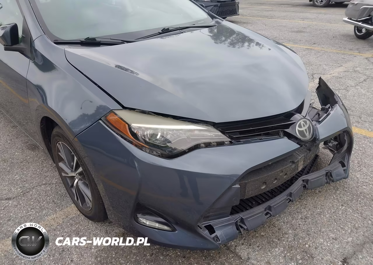 2017 Toyota Corolla Le VIN:5YFBURHE8HP657034 - 18