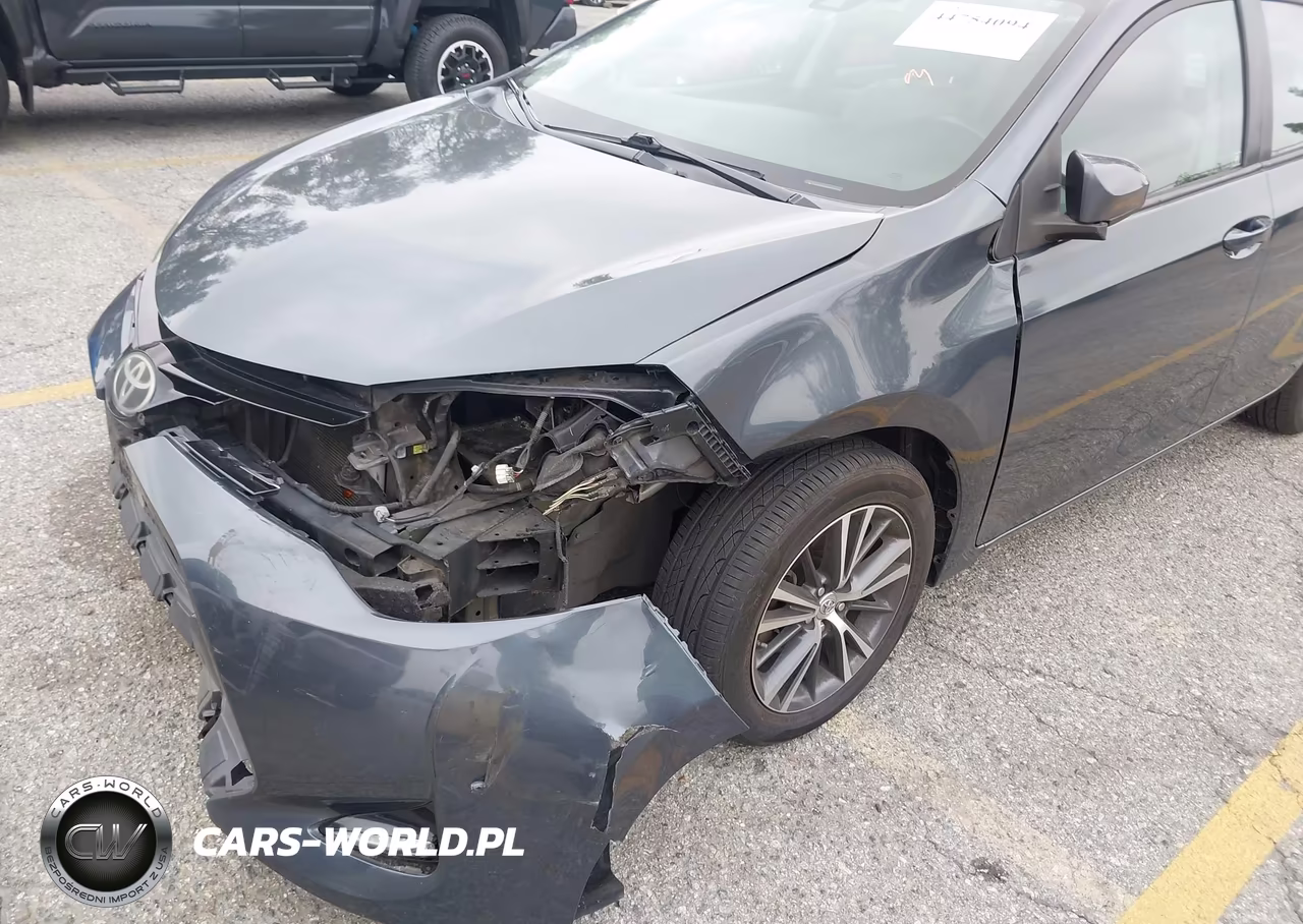 2017 Toyota Corolla Le VIN:5YFBURHE8HP657034 - 6