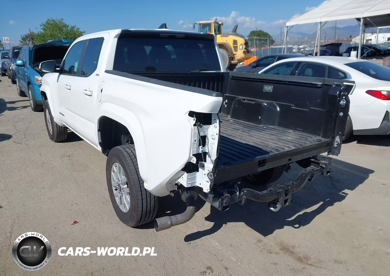 2025 Toyota Tacoma Sr5 VIN:3TMKB5FN0SM034541 - 3