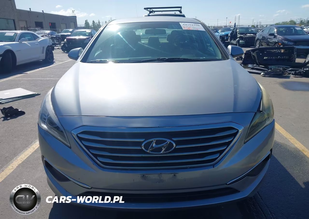 2015 Hyundai Sonata Se VIN:5NPE24AF1FH142816 - 13
