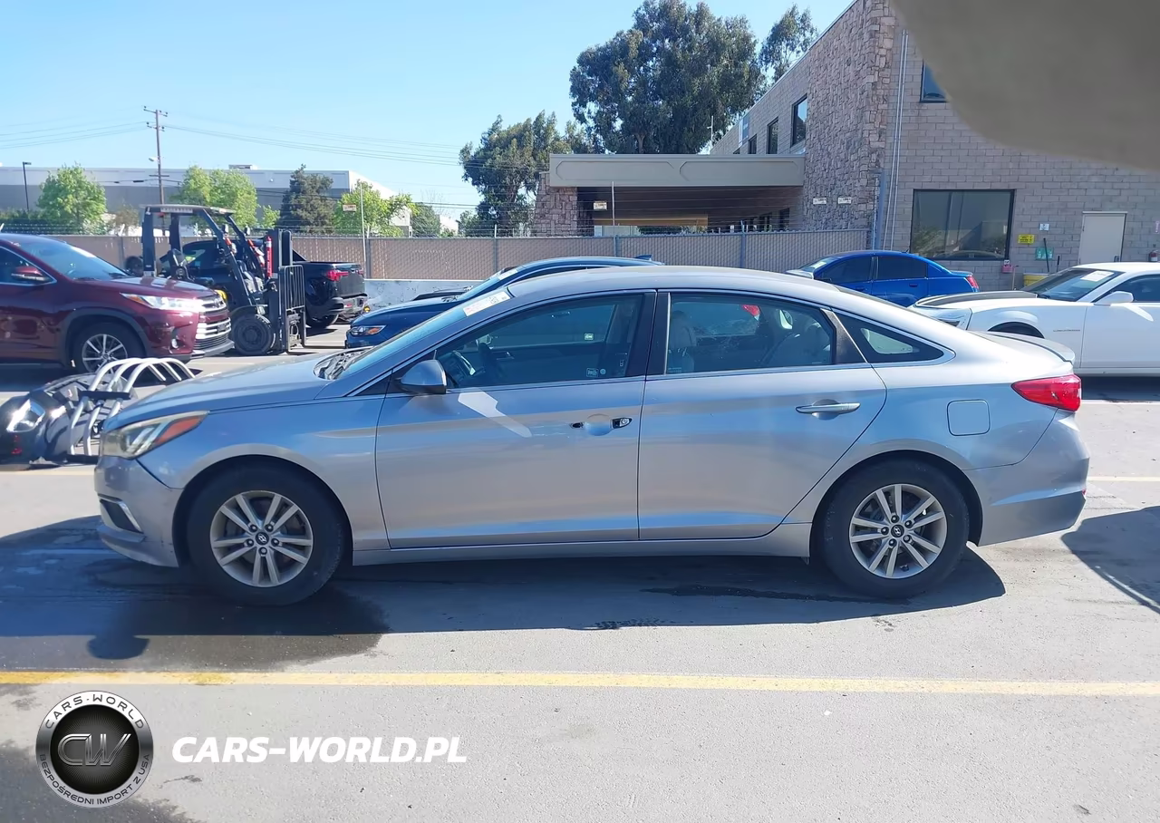 2015 Hyundai Sonata Se VIN:5NPE24AF1FH142816 - 15