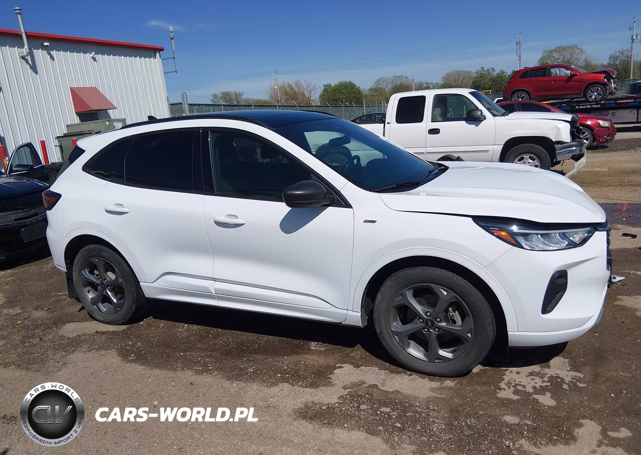 2023 Ford Escape St-Line VIN:1FMCU9MN2PUB39007 - 13