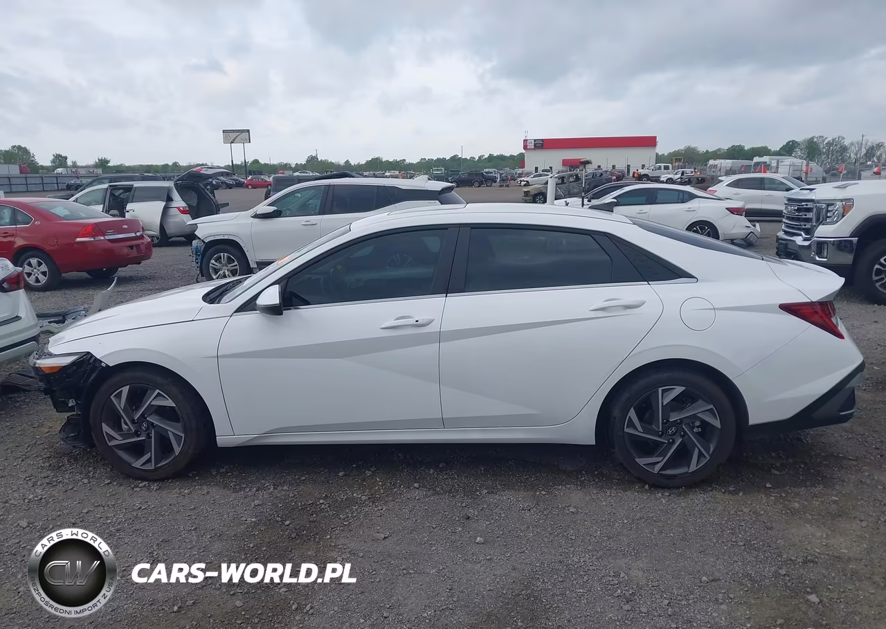 2026 Hyundai Elantra Limited VIN:KMHLP4DG7TU134651 - 15