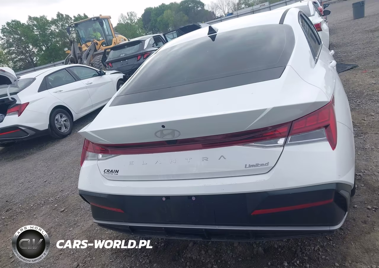 2026 Hyundai Elantra Limited VIN:KMHLP4DG7TU134651 - 17