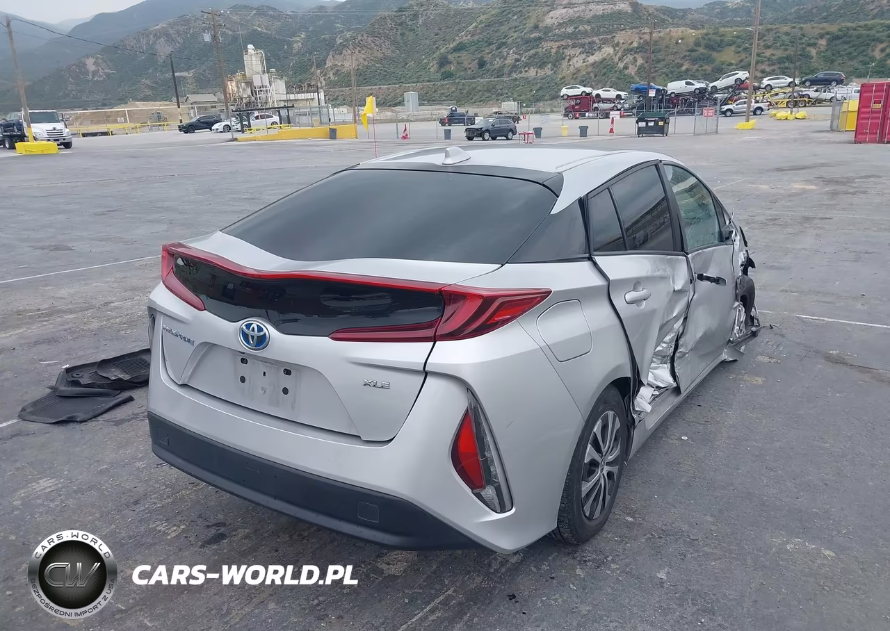 2021 Toyota Prius Prime Xle VIN:JTDKAMFP4M3191721 - 4