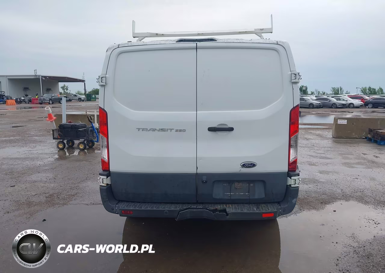 2015 Ford Transit-250 VIN:1FTNR1YM6FKB32315 - 17