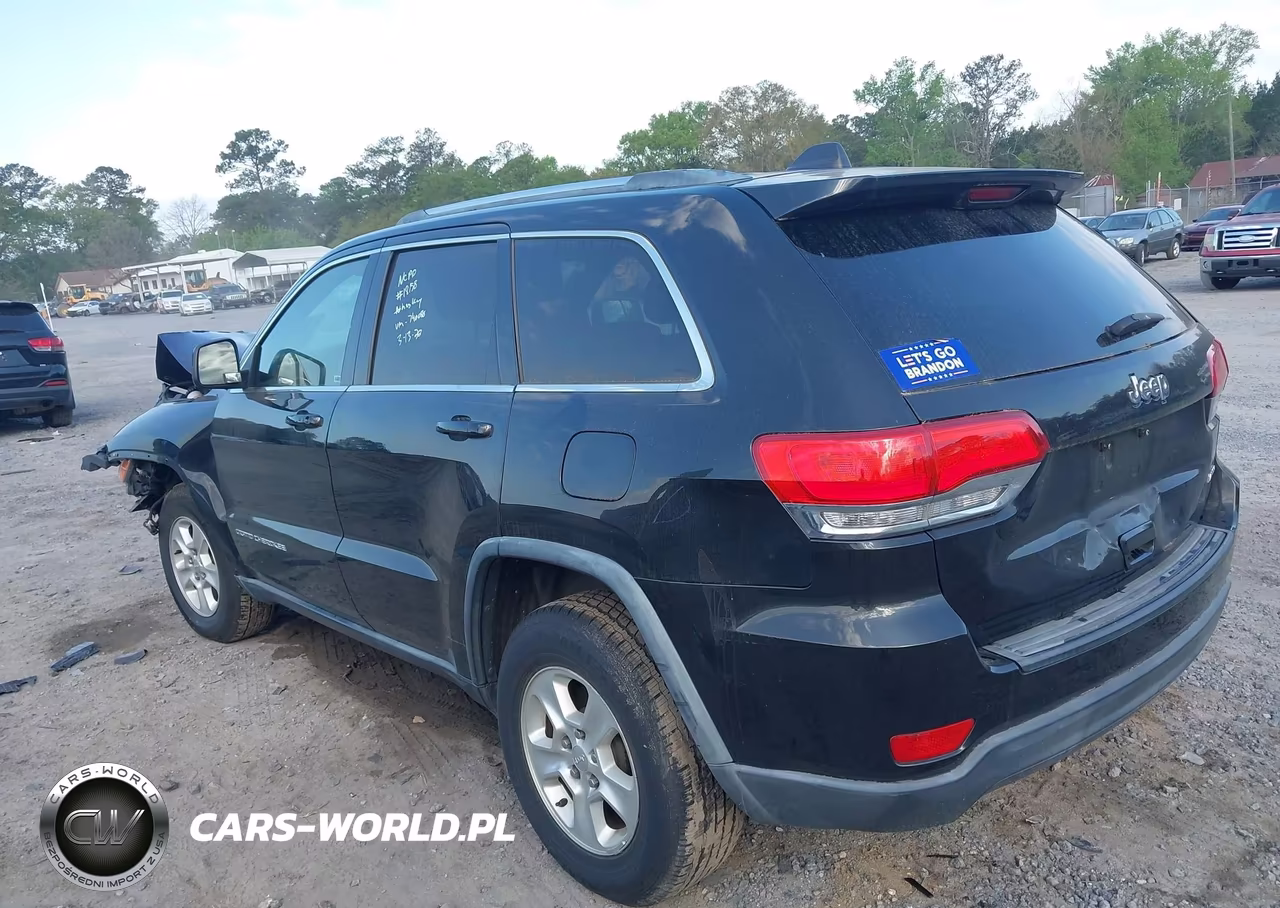 2015 Jeep Grand Cherokee Laredo VIN:1C4RJEAG1FC740080 - 3