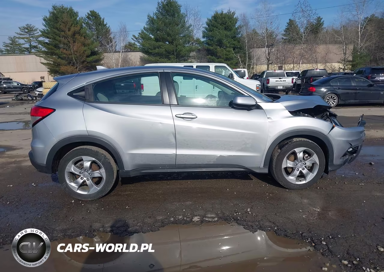 2022 Honda Hr-V Awd Lx VIN:3CZRU6H33NM753825 - 14