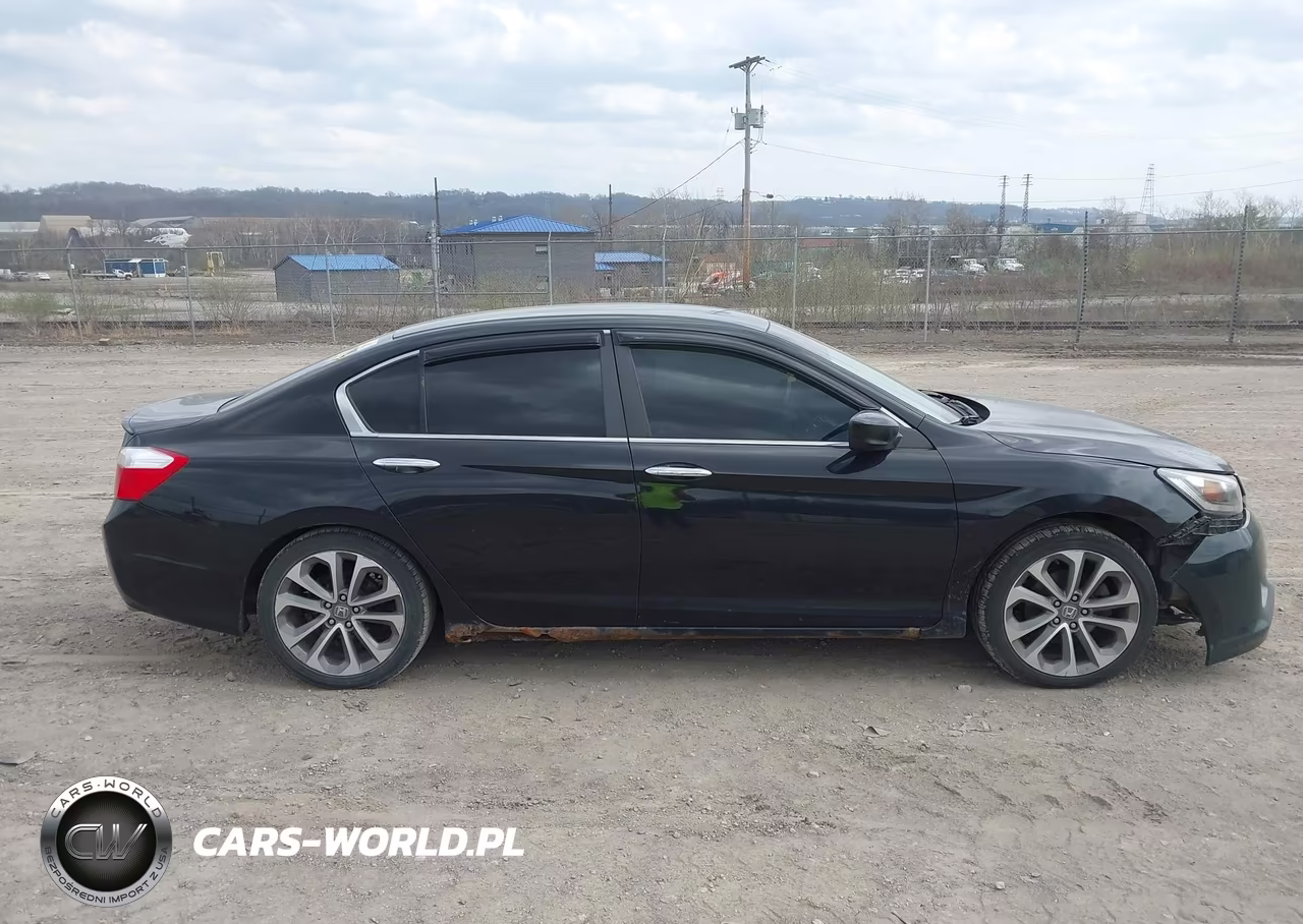 2013 Honda Accord Sport VIN:1HGCR2E55DA110319 - 13