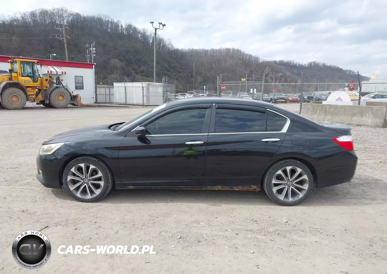 2013 Honda Accord Sport VIN:1HGCR2E55DA110319 - 14