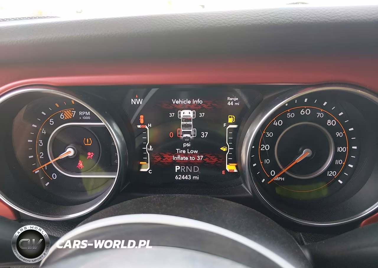2023 Jeep Wrangler 4-Door Rubicon 4X4 VIN:1C4HJXFN6PW701922 - 7