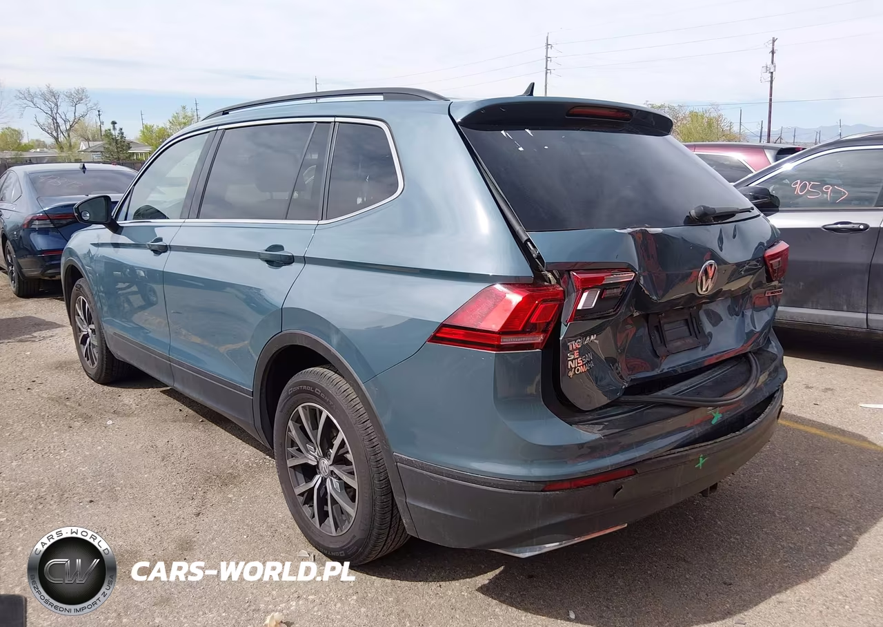 2019 Volkswagen Tiguan 2.0T Se-2.0T Sel-2.0T Sel R-Line-2.0T Sel R-Line Black VIN:3VV2B7AX0KM080070 - 3