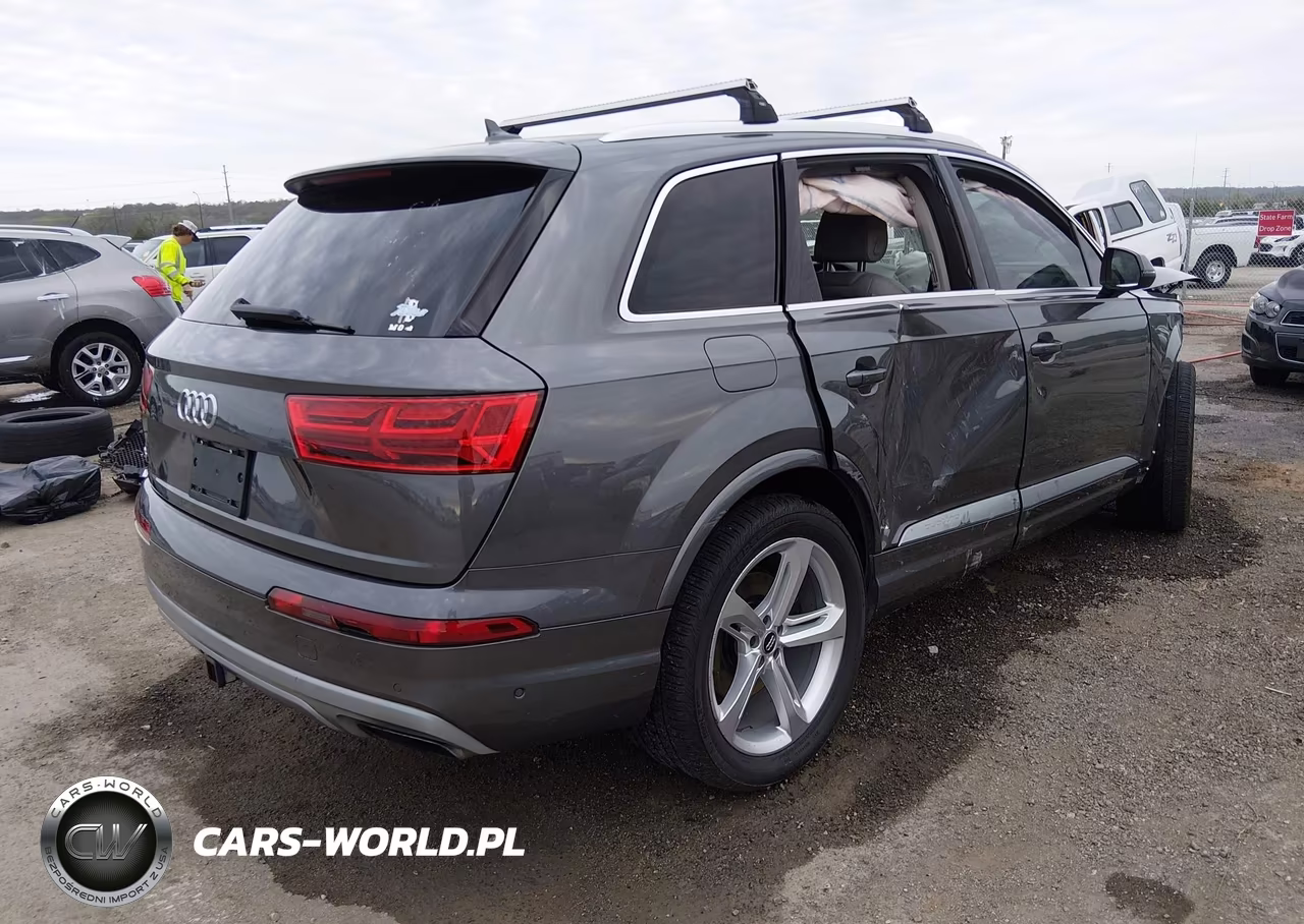 2019 Audi Q7 55 Premium VIN:WA1VAAF74KD003566 - 4